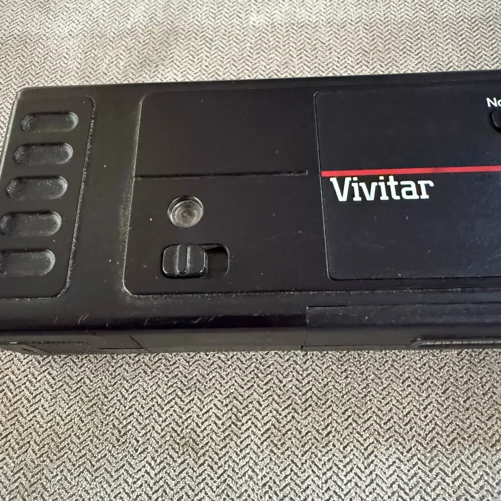 Vintage Vivitar LF Tele 110 Film Camera Built-In Flash Tested Powers On w/ Case